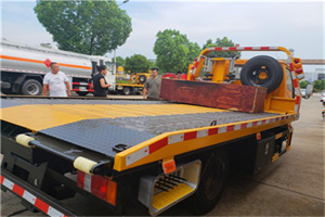 二连浩特附近拖车电话号码服务